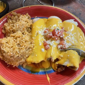 Coco's Cocina Tex Mex  Restaurant - Soooo glossy with things that aren't food. - Tex-Mex Near Me - Pitman, New Jersey