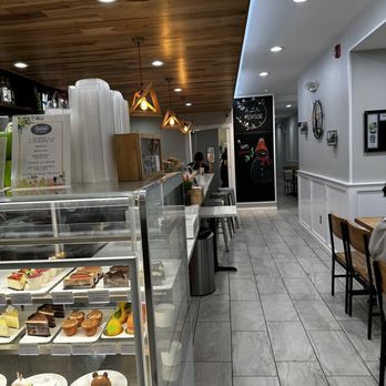 A La Mousse - Inside - Desserts Near Me - Philadelphia, Pennsylvania A La Mousse - Inside - Desserts Near Me - Philadelphia, Pennsylvania