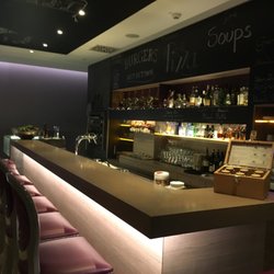 acom Hotel Nürnberg Nordost - Serene bar area.