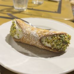 Cantina Modica di San Giovanni - Cannoli di pistacchio