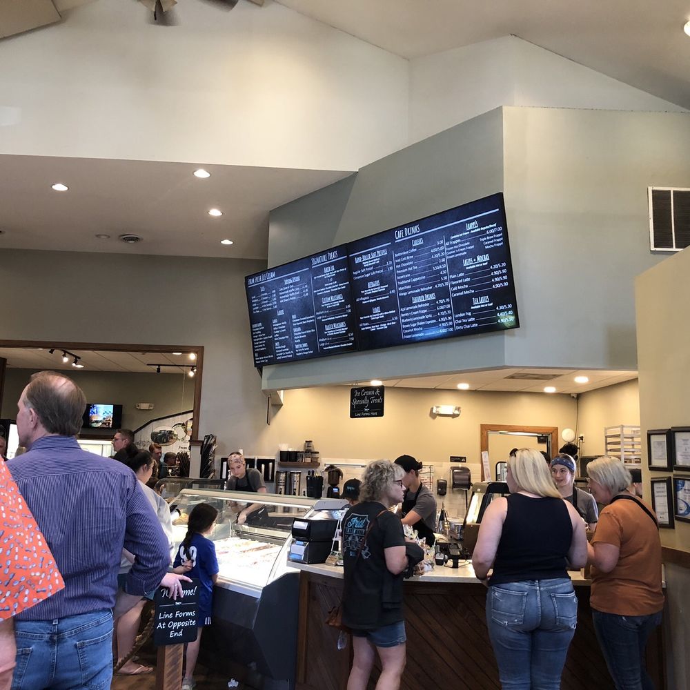 Fox Meadows Creamery - Ice Cream & Frozen Yogurt Near Me - Ephrata, Pennsylvania Fox Meadows Creamery - Ice Cream & Frozen Yogurt Near Me - Ephrata, Pennsylvania