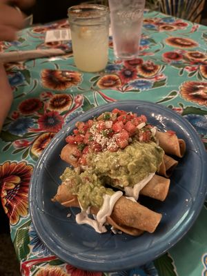 Que Pasa Cantina by null