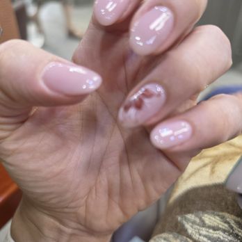 Allure Salon & Spa - Nail Salons Near Me - Castaic, California