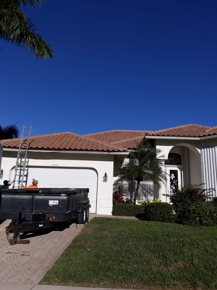 Slide of Advanced Roof Tech