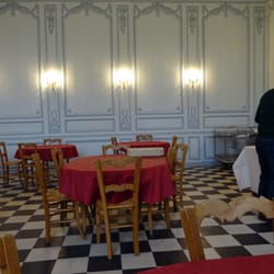 Abbaye Cistercienne de Valloires - de ontbijtzaal met het simpele buffetje dat om 8.30 uur nog niet eens klaar stond...