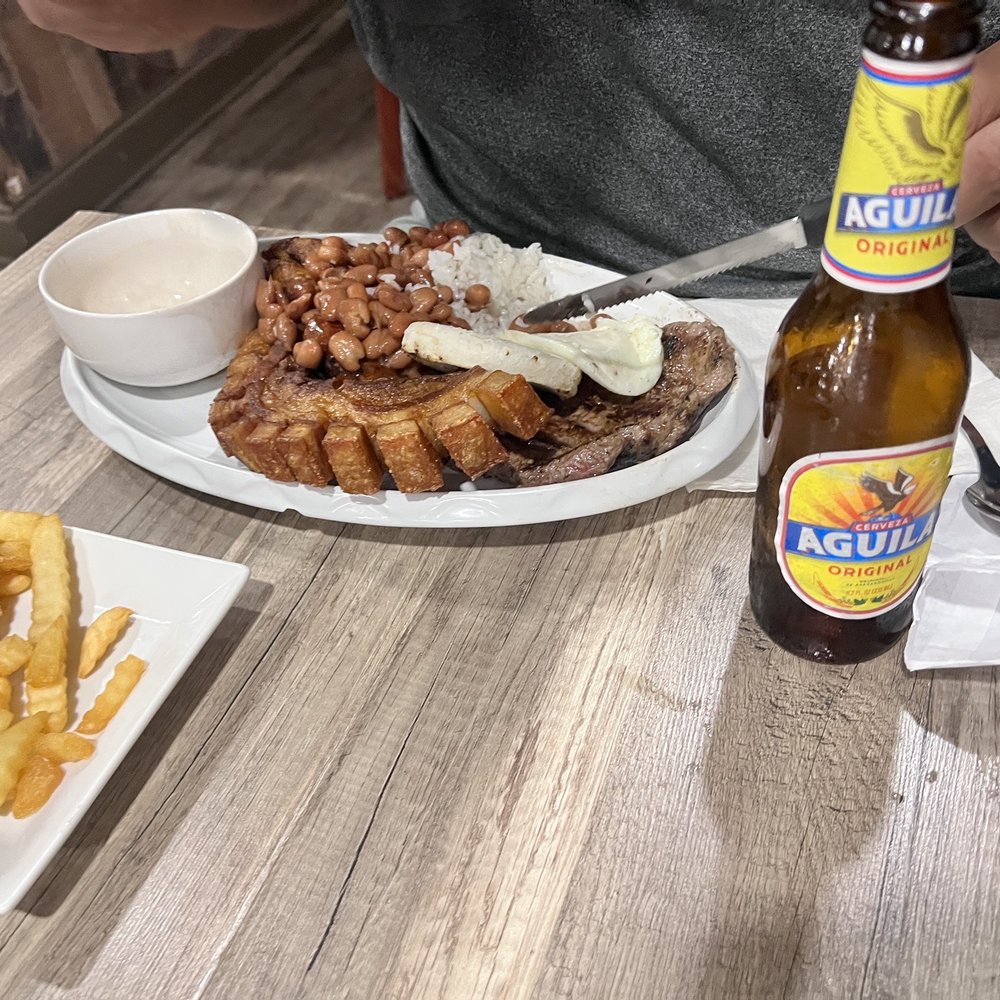 Mi Sitio Colombian Restaurant - Bandeja paisa & beer - Spanish Near Me - Sarasota, Florida