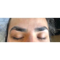 Elegant Brow Bar- Mariam - Thick brows.