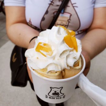Big Ice - Mango rolled ice cream - Ice Cream & Frozen Yogurt Near Me - Mississauga, Ontario
