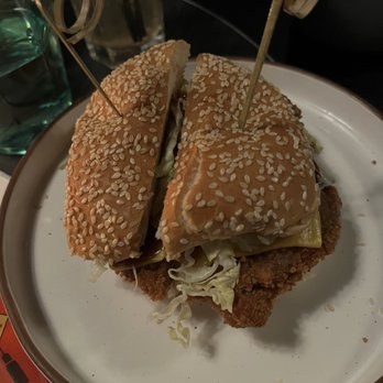 Nine Bar - Chicken sandwich - Gastropubs Near Me - Chicago, Illinois Nine Bar - Chicken sandwich - Gastropubs Near Me - Chicago, Illinois