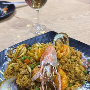 Fernando's - Arroz con Mariscos - Peruvian Near Me - Downey, California
