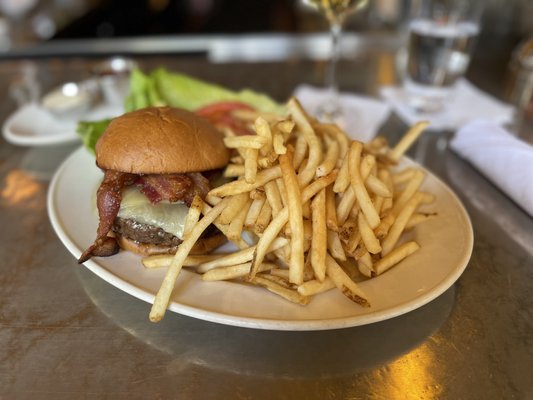 Underwood Bar and Bistro by null