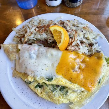 Good Life Cafe - Veggie omelette with hash browns - Vegetarian Near Me - Mammoth Lakes, California