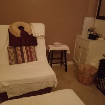 Nailery Hawaii - Private massage room - Nail Salons Near Me - Honolulu, Hawaii Nailery Hawaii - Private massage room - Nail Salons Near Me - Honolulu, Hawaii