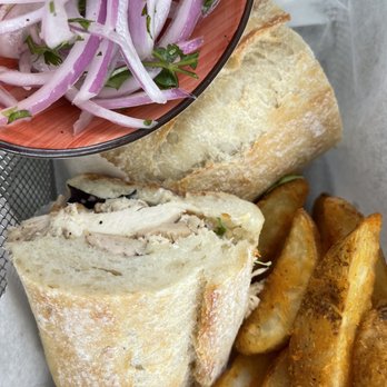 Cafe De Martin - Chicken sandwich - Peruvian Near Me - Tallahassee, Florida Cafe De Martin - Chicken sandwich - Peruvian Near Me - Tallahassee, Florida