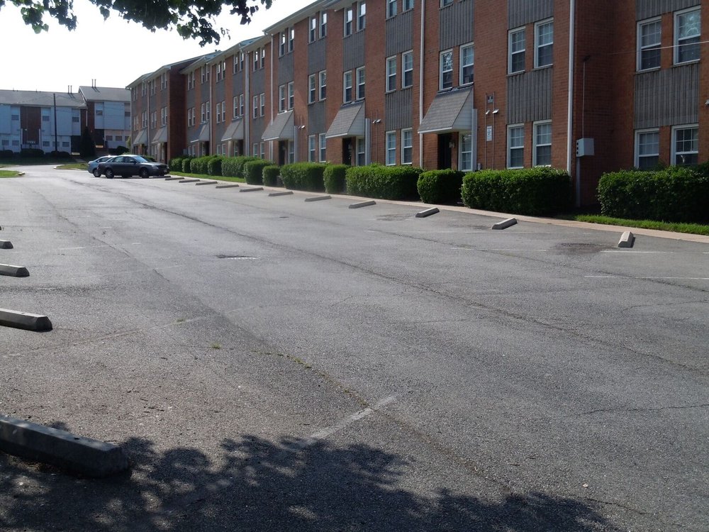 GRAYSTONE PLACE APARTMENTS Updated September 2024 16 Photos 2394