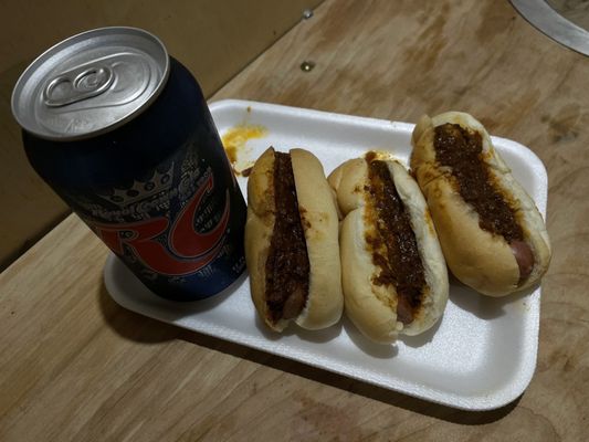 Famous Lunch by null