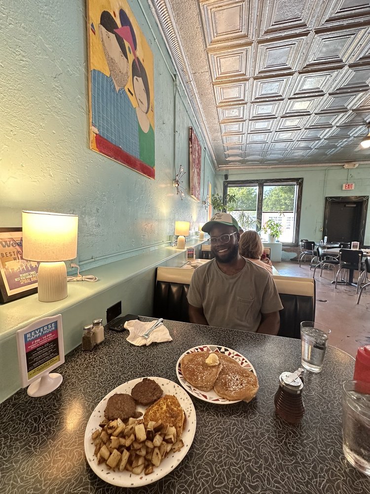 Spiral Diner & Bakery