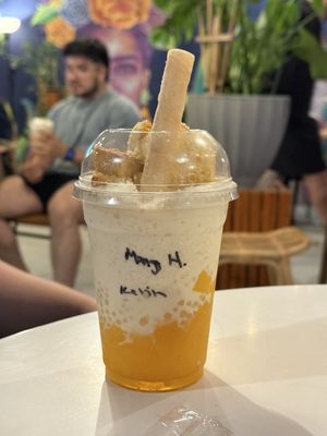 Scoop N' Buns: Ice cream, Desserts, Churros by null