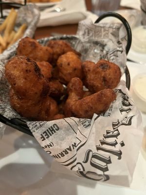 Village Pub & Poker by null