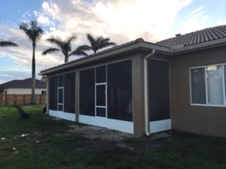 Slide of EBG Screen Enclosures & Techos De Aluminio