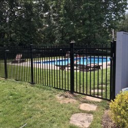 Nantucket Fence - 5ft Three rail Aluminum fence with gate
