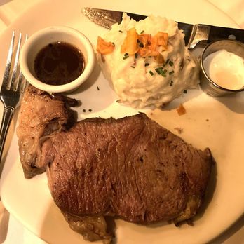 Chart House - Prime Rib - 10oz - Seafood Near Me - Monterey, California