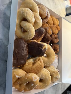 Piazza's Bakery by null