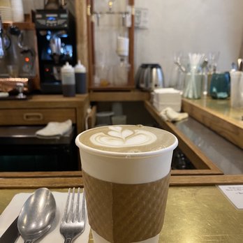 Davelle - Hoji cha latte - delicious - Japanese Near Me - New York, New York Davelle - Hoji cha latte - delicious - Japanese Near Me - New York, New York