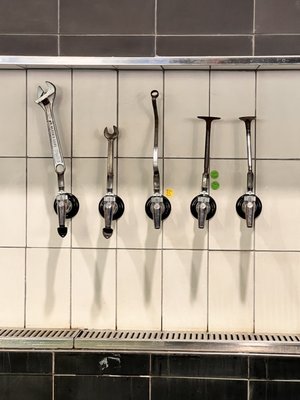 MoJo's Local Tap & Kitchen by null