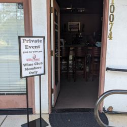 Alta Sierra Wine Shop - Private events and parties. Host a tasting parting from 4 to 20.