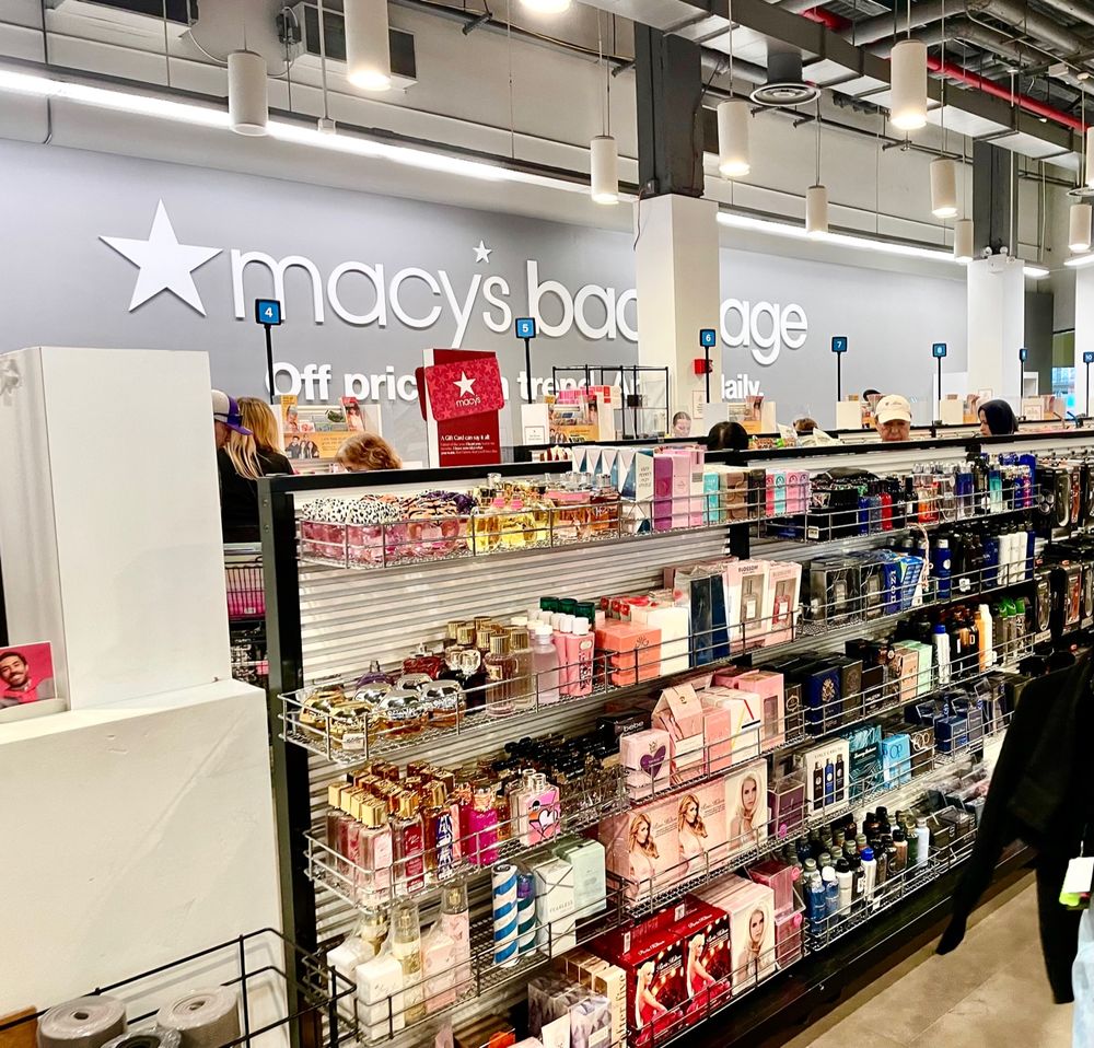 MACY’S BACKSTAGE QUEENS PLACE Updated August 2024 61 Photos & 19
