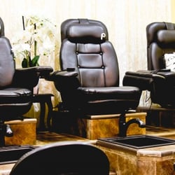 Fusion Spa and Boutique - Relax in our luxurious pedicure area.