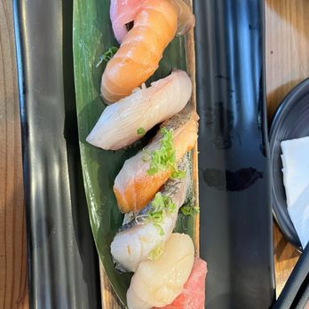 Mujiri - Nigiri Combo - Japanese Near Me - Oakland, California Mujiri - Nigiri Combo - Japanese Near Me - Oakland, California