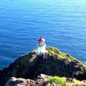 Makapu'u Point Lighthouse Trail - You can see this from afar. I always look for it while I'm in Bellows. - Hiking Near Me - Honolulu, Hawaii Makapu'u Point Lighthouse Trail - You can see this from afar. I always look for it while I'm in Bellows. - Hiking Near Me - Honolulu, Hawaii