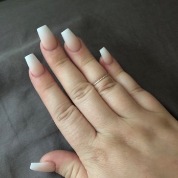 Gloss Nail Bar - Nail Salons Near Me - Houston, Texas