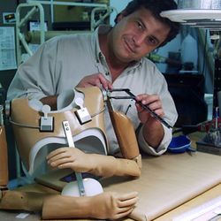 Advanced Motion Control - Eugenio R. Silva C.Ped.,C.P.O.
