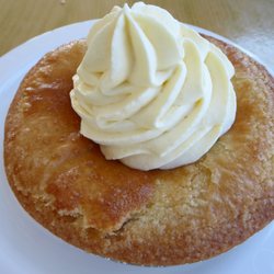 Tinnies Pies - Sour cherry