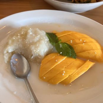 Thai Lime Leaf - Mango Sticky Rice (seasonal) - Thai Near Me - Everett, Washington Thai Lime Leaf - Mango Sticky Rice (seasonal) - Thai Near Me - Everett, Washington