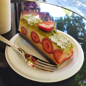 Maison Alyzee - Idk whats in it... just really good as a whole - Bakeries Near Me - Mountain View, California