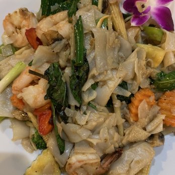 99 Thai Fusion - Drunken Noodles with Shrimp - Thai Near Me - Layton, Utah
