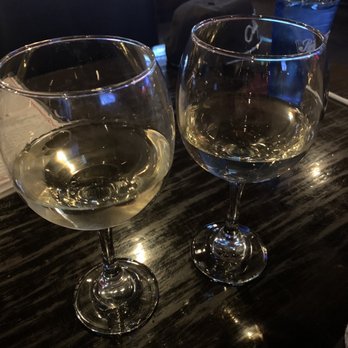 SLICED - White wine - Pizza Near Me - Bakersfield, California SLICED - White wine - Pizza Near Me - Bakersfield, California