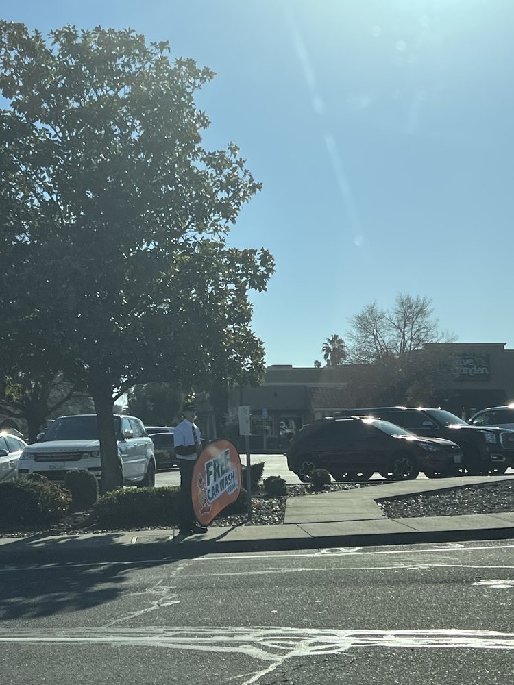 QUICK QUACK CAR WASH Updated April 2024 1045 Dana Drive, Redding