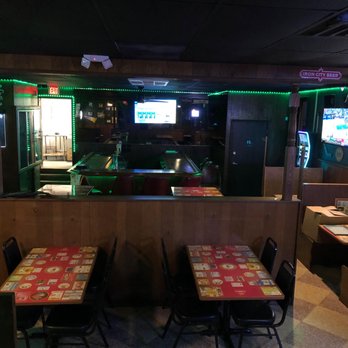 Kelly's Side Door Tavern - tables and chairs - Irish Pub Near Me - New Castle, Pennsylvania Kelly's Side Door Tavern - tables and chairs - Irish Pub Near Me - New Castle, Pennsylvania