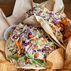 Slope & Hatch - Crispy Calamari Tacos | Instagram: @telephonesmoothie