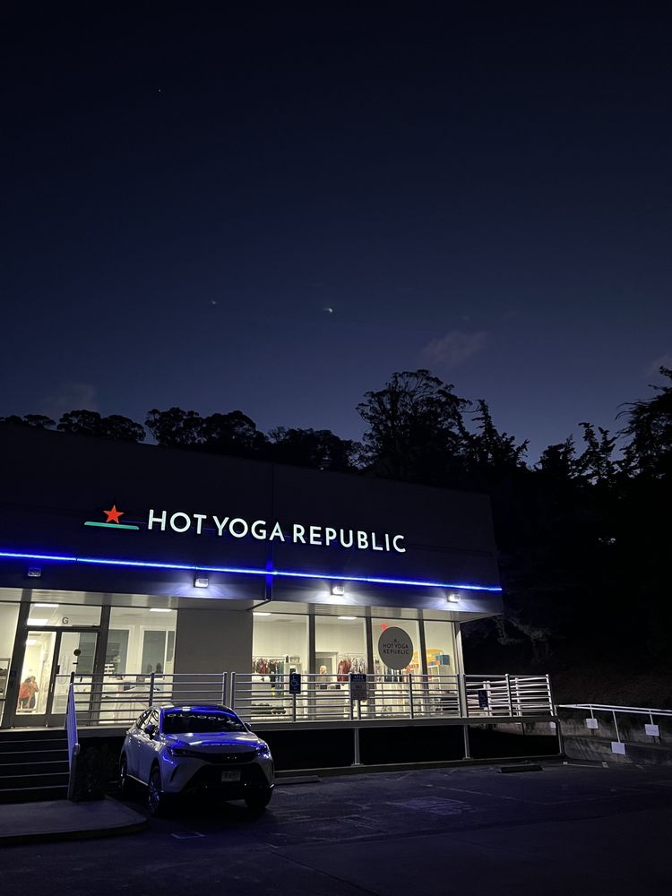 Hot Yoga Republic Logo