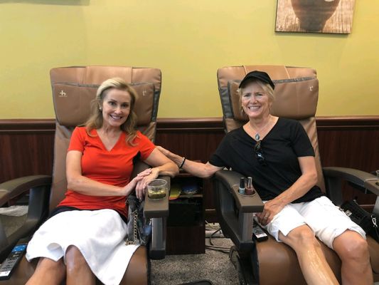 NAILS OF AMERICA - 48 Photos & 32 Reviews - 8000 Research Forest Dr