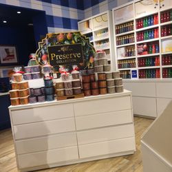 Bath & Body Works