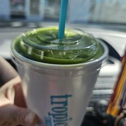 Tropical Smoothie Cafe - Detox Island Green
