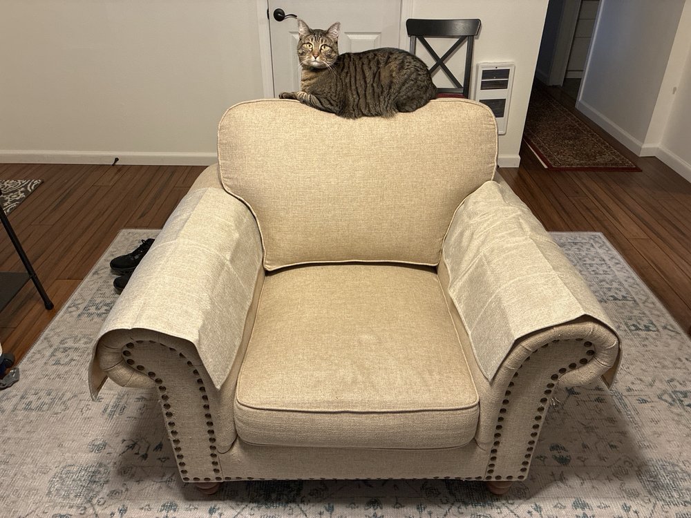 Akers & Thomas Upholstery - upholstery in Milwaukie, OR