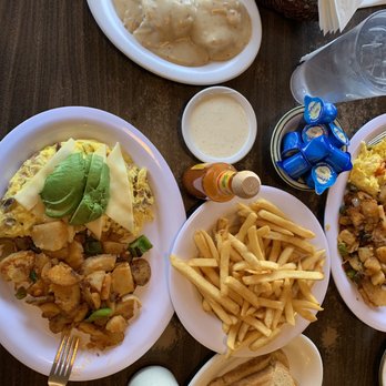 Fallbrook Cafe - Fallbrook Omelet with O'Brien potatoes, French fries were very tasty and perfectly golden brown and biscuits with gravy - Cafes Near Me - Fallbrook, California